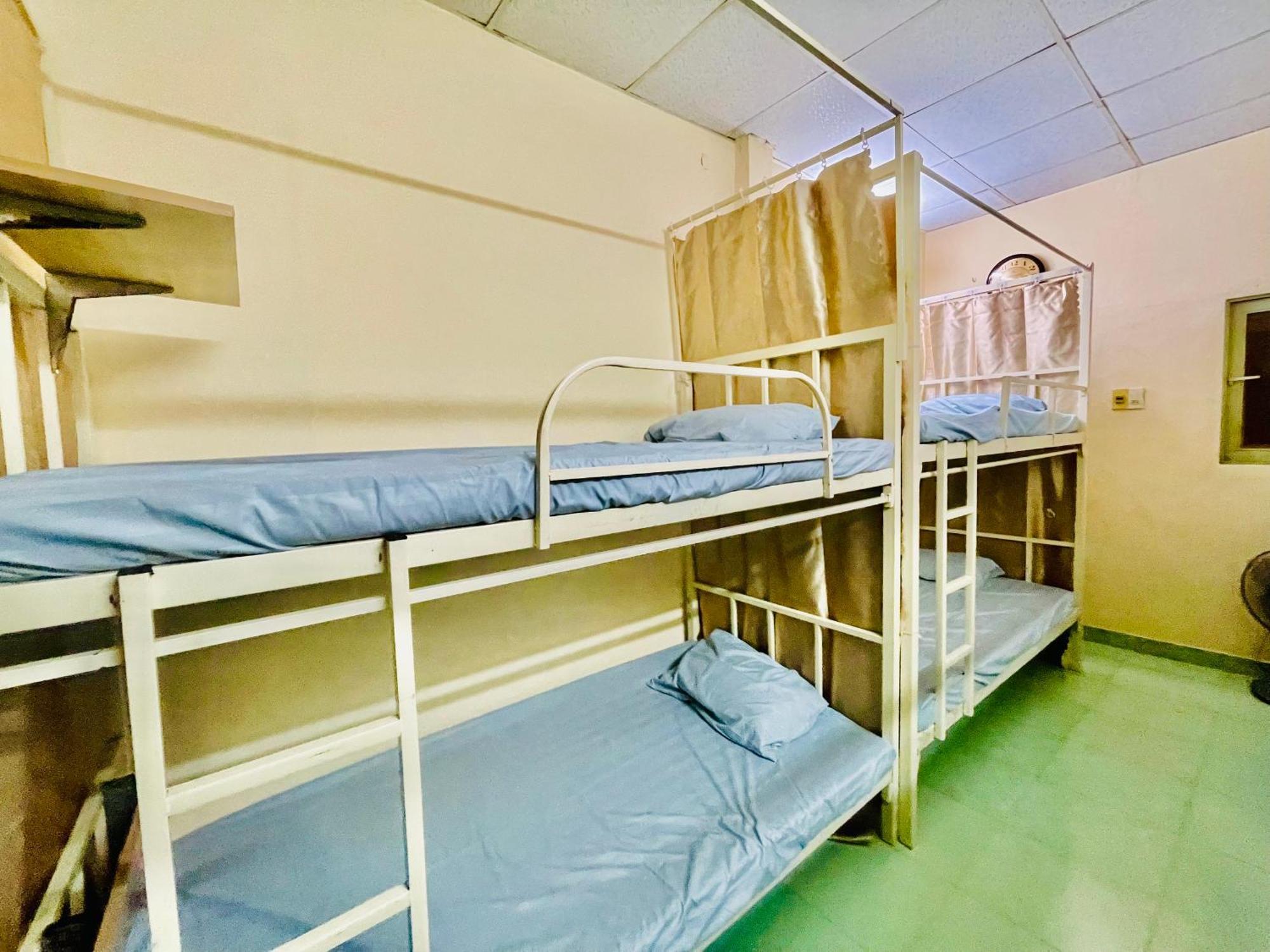花ren Hostel 胡志明市 外观 照片