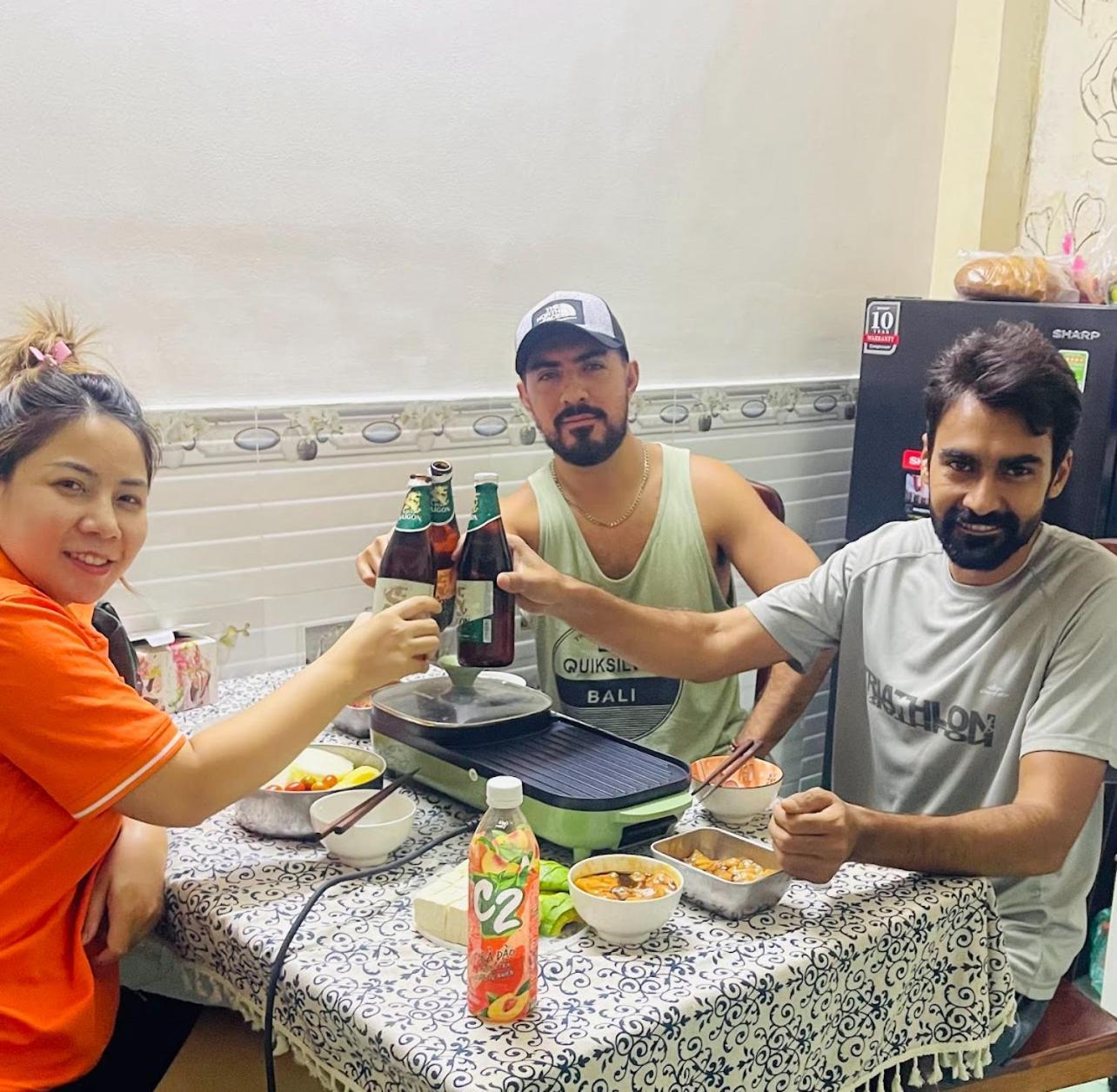 花ren Hostel 胡志明市 外观 照片